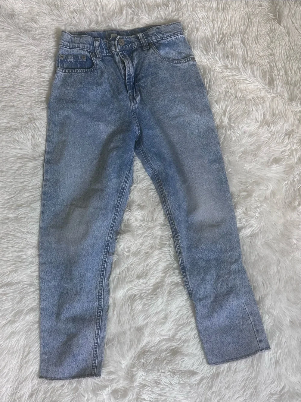 Used Girl’s GAP Faded Light Blue Mom Jeans size 10